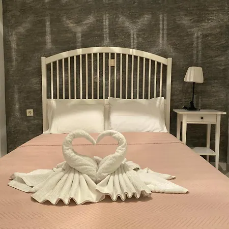 Irida House Apartament *