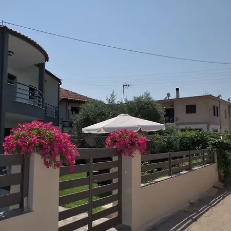 Irida House Apartment *